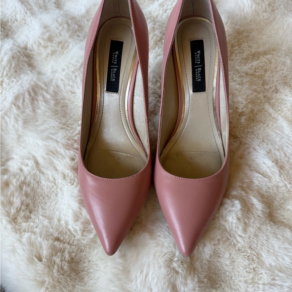 White House Black Market Shoes - White House Black Market Dusty Rose Pointed Toe Pumps
